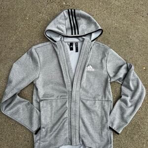 Adidas full zip top with two pockets, men's size S